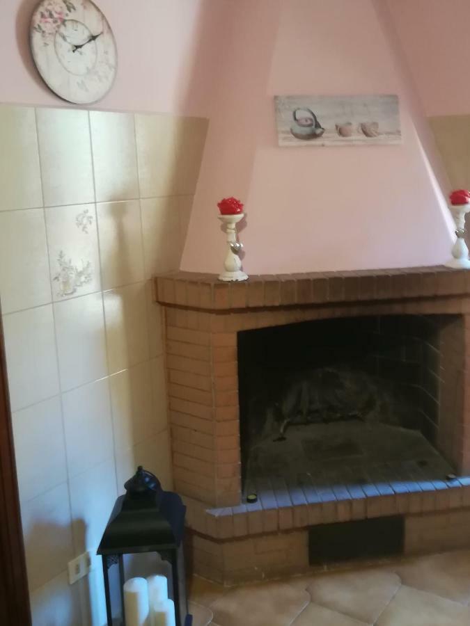 La Rosa Sul Lago Villa Trevignano Romano Buitenkant foto
